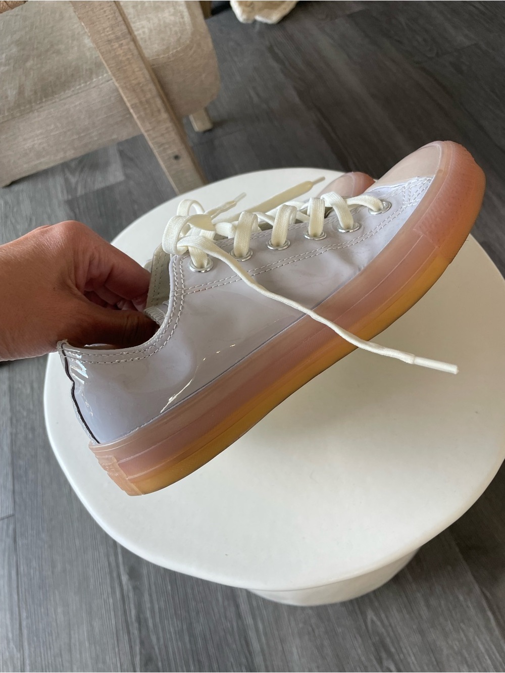 Classic Converse Low-Top Sneakers in Iridescent purple with Pink Gum Sole - Picture 4 of 7
